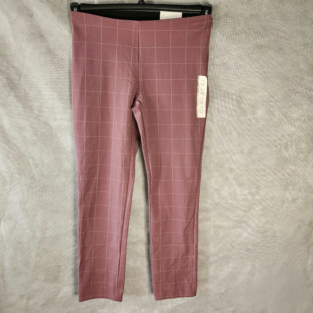 a new day High Rise Fitted Hip & Thigh Pant